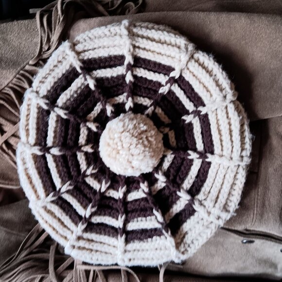 1OF1 OSFA Vintage Handmade Crochet Beret With Pom-Pom Striped Knit Cap unisex - Picture 6 of 8